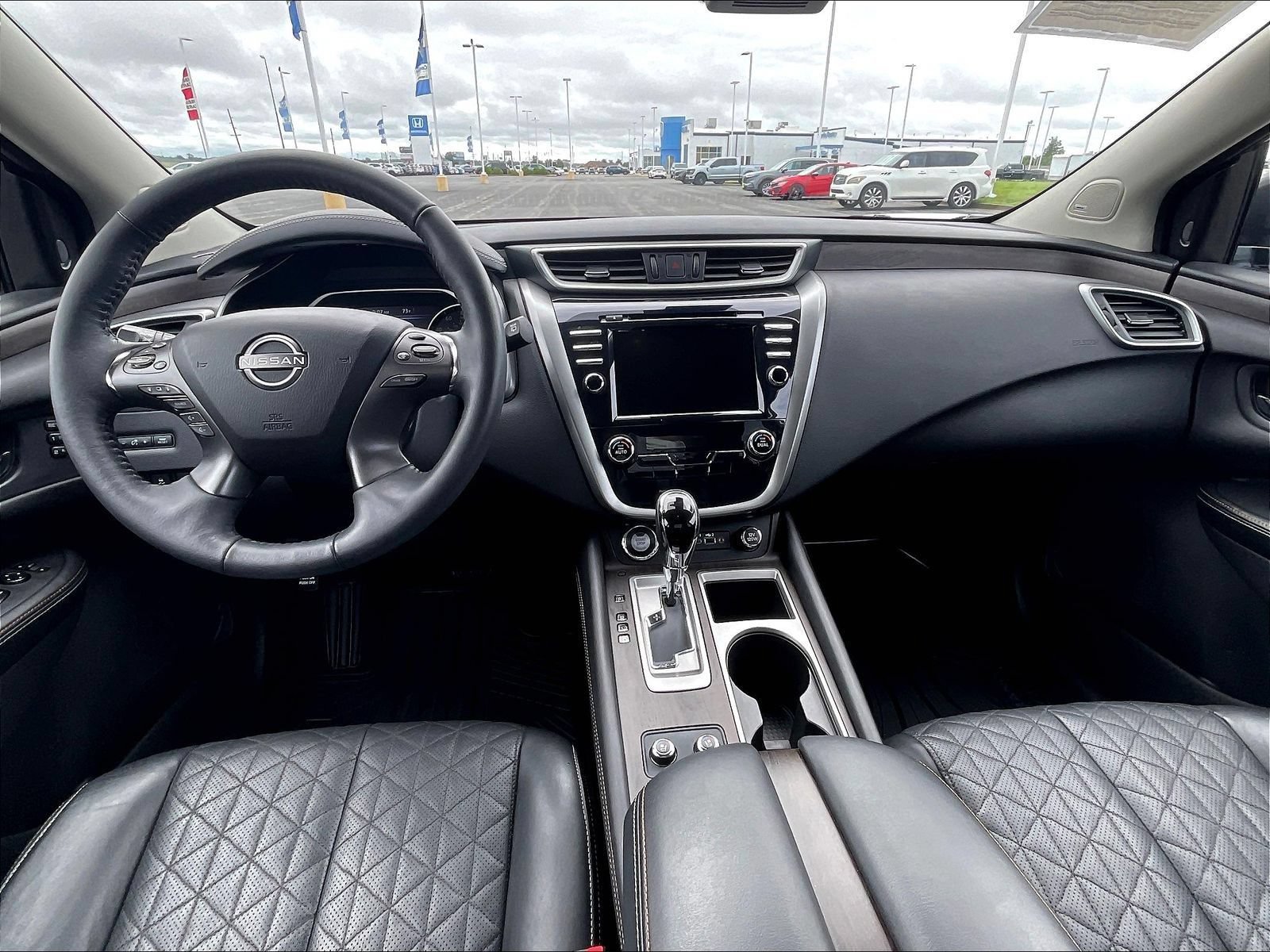 Used 2024 Nissan Murano Platinum w/ Cargo Package FWD image 9