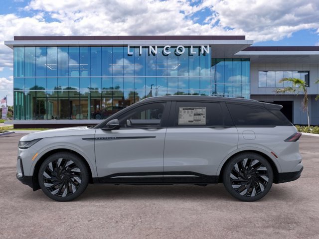 New 2026 Lincoln Nautilus Reserve AWD/4WD image 3