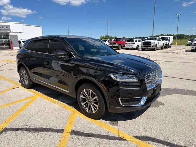 Used 2019 Lincoln Nautilus Select AWD/4WD image 1