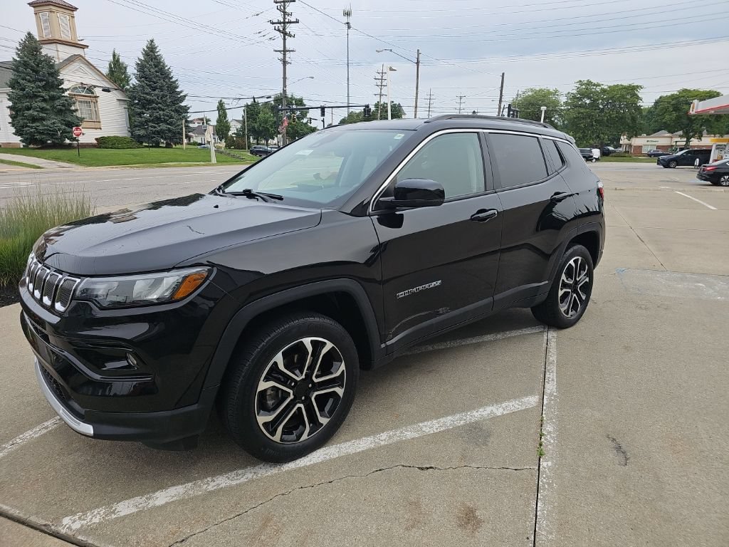 Certified 2022 Jeep Compass Limited AWD/4WD image 9