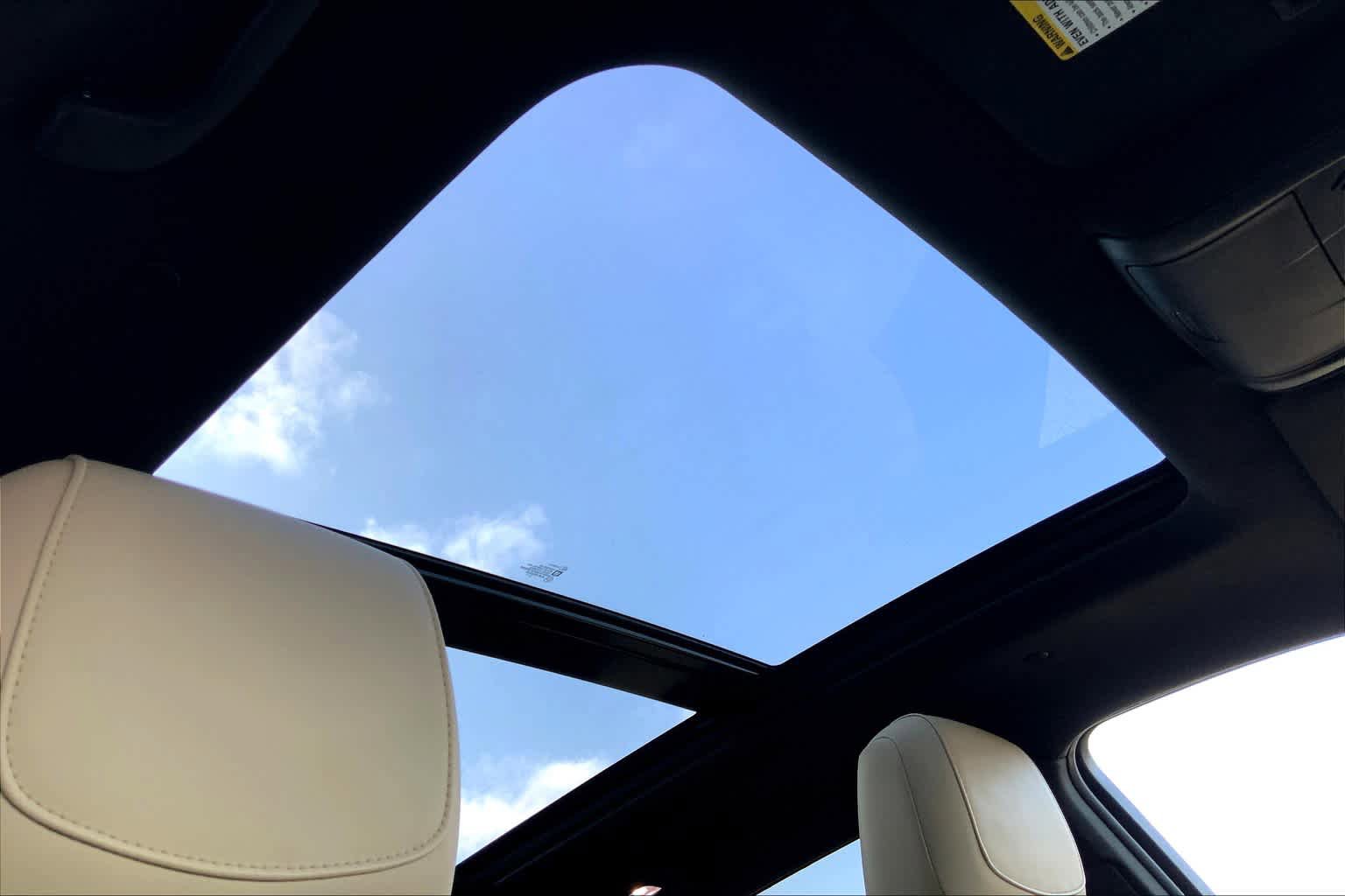 Used 2018 Cadillac XT5 Premium Luxury AWD/4WD image 13