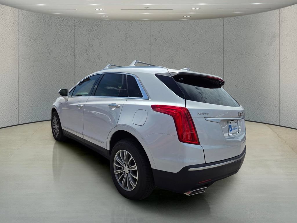 Used 2019 Cadillac XT5 Luxury FWD image 3