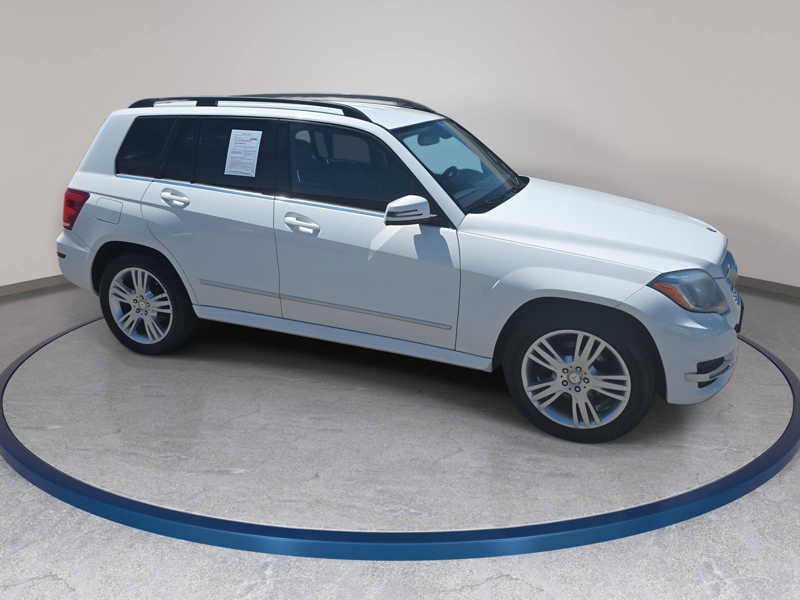 Used 2013 Mercedes-Benz GLK 350 4MATIC image 3
