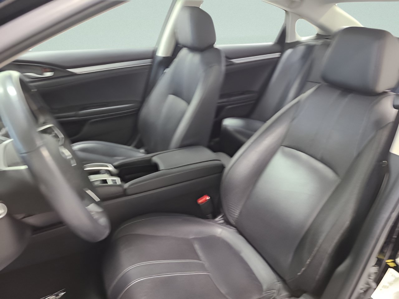 Used 2016 Honda Civic Touring image 19