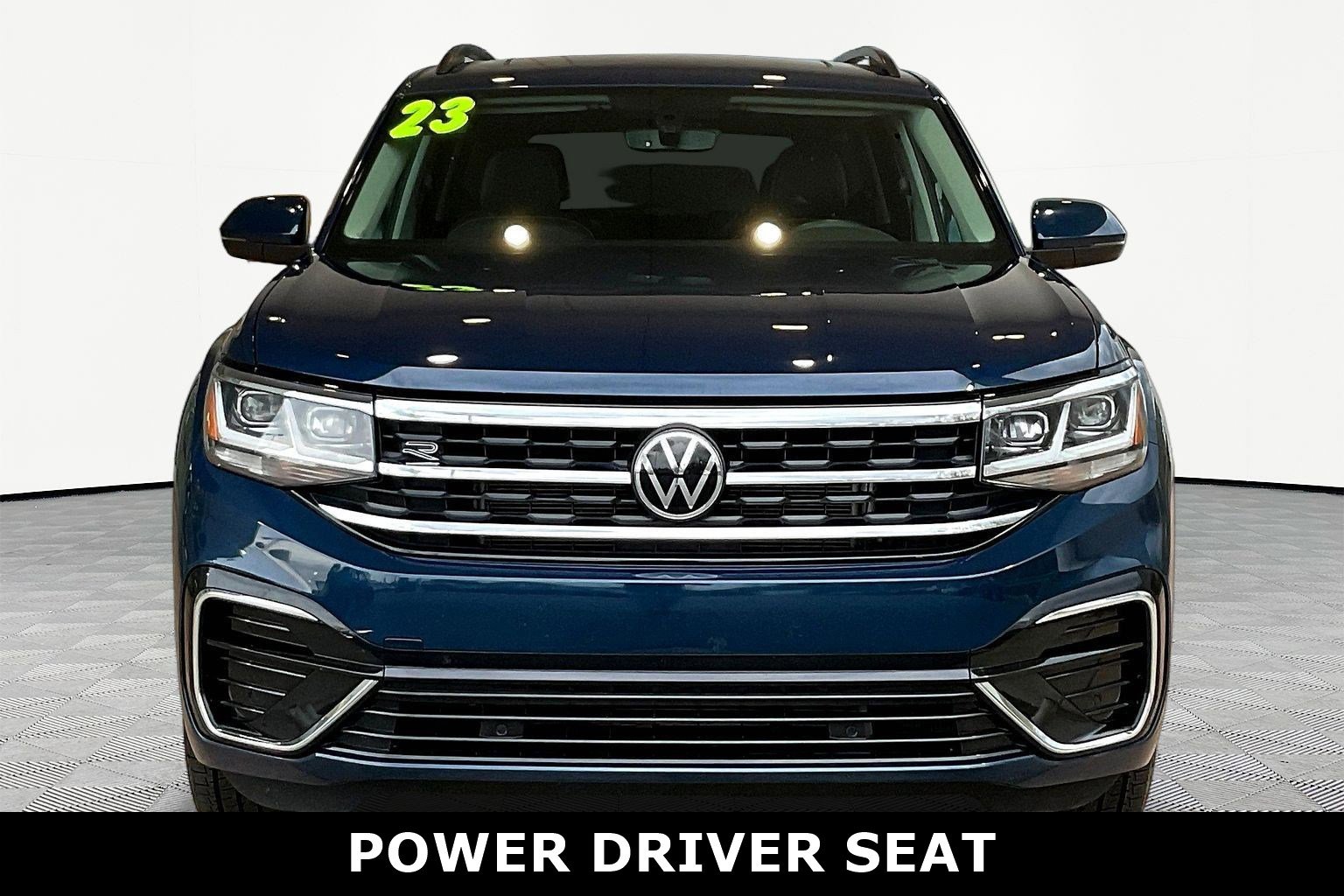 Used 2021 Volkswagen Atlas SE image 2