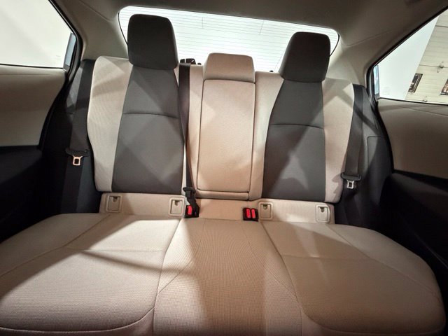 Used 2021 Toyota Corolla LE FWD image 15