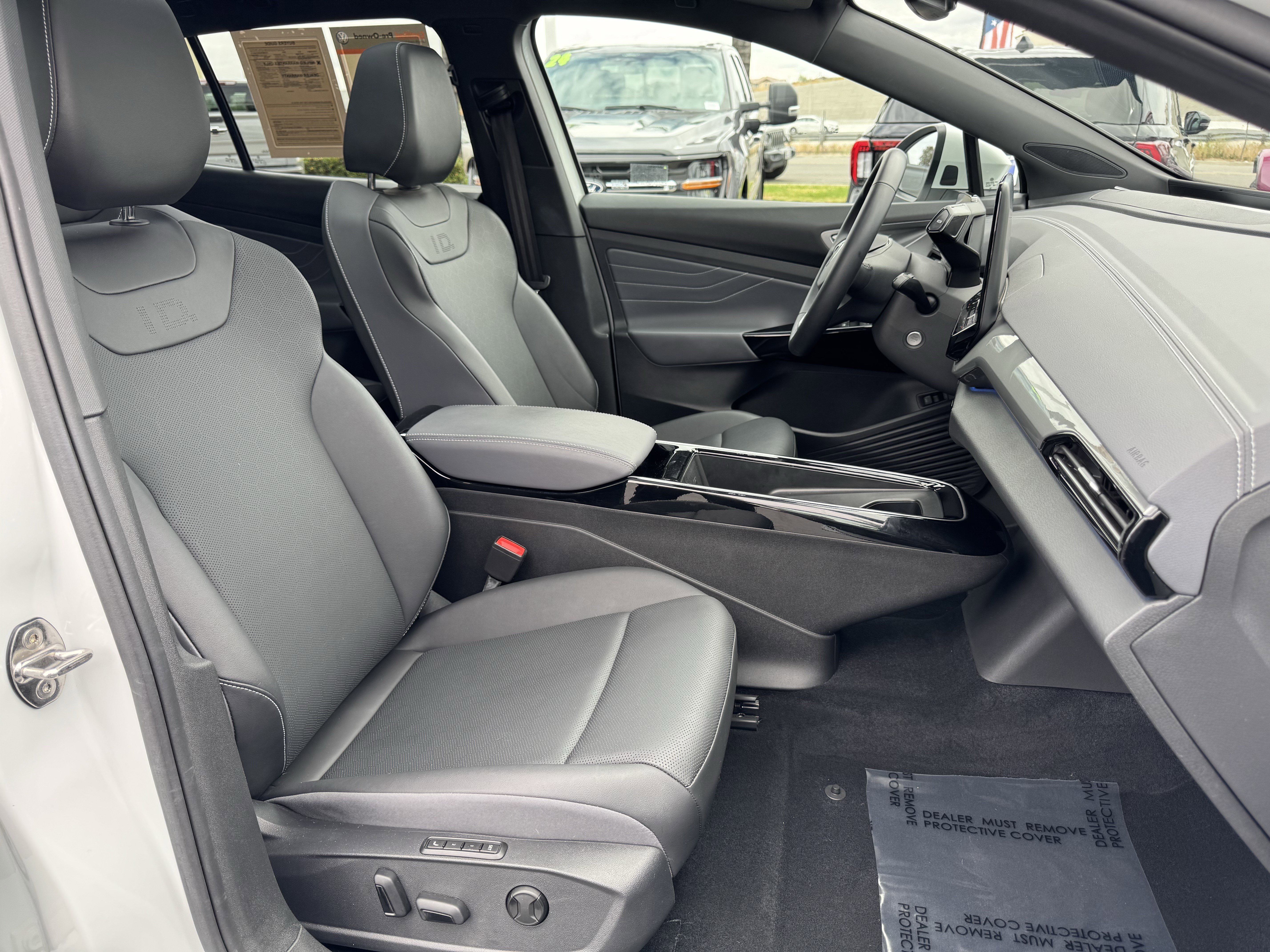 Used 2024 Volkswagen ID.4 S image 36