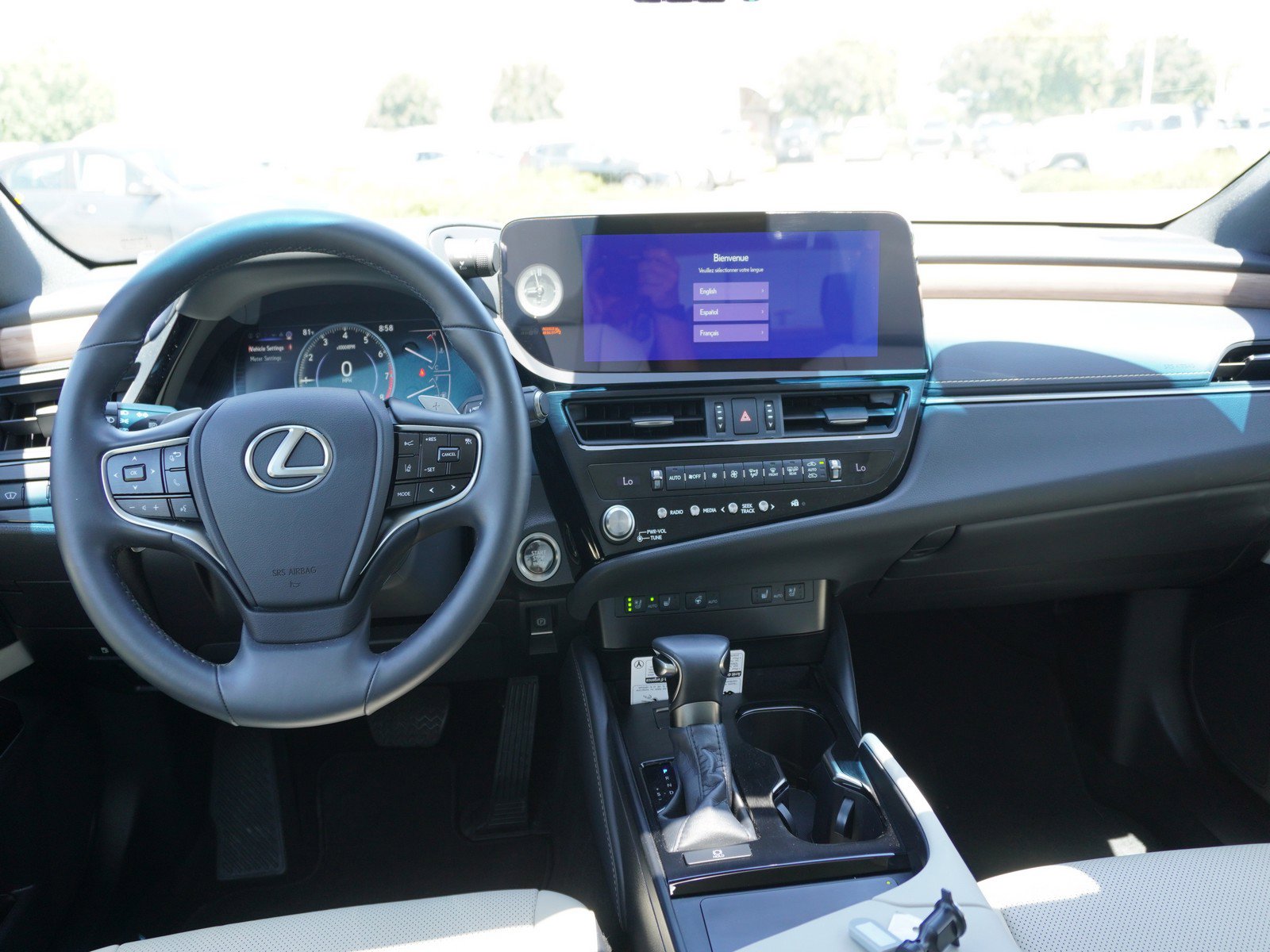 Used 2024 Lexus ES 350 w/ Premium Package FWD image 2