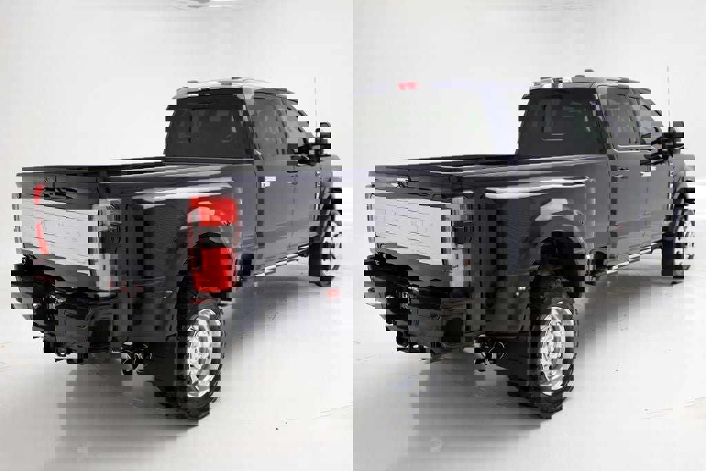 Used 2024 Ford F450 Platinum image 11