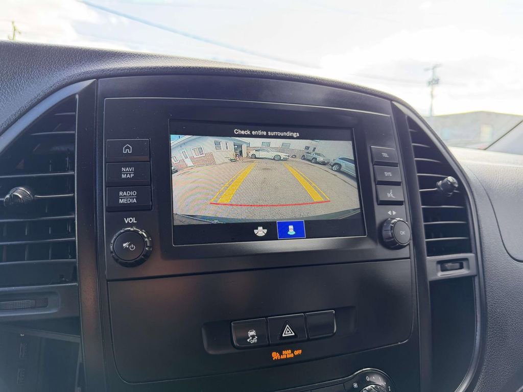 Used 2021 Mercedes-Benz Metris image 26