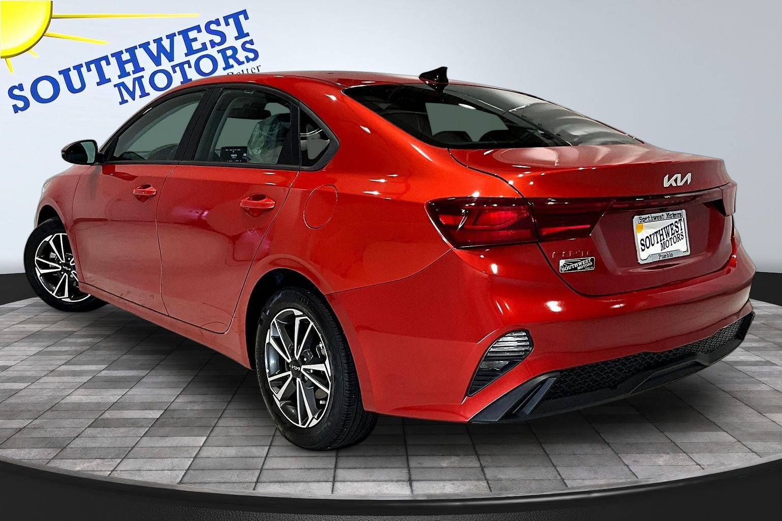 Used 2023 Kia Forte LXS w/ LXS Technology Package FWD image 5