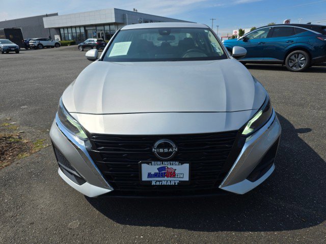 Used 2023 Nissan Altima 2.5 SV image 9