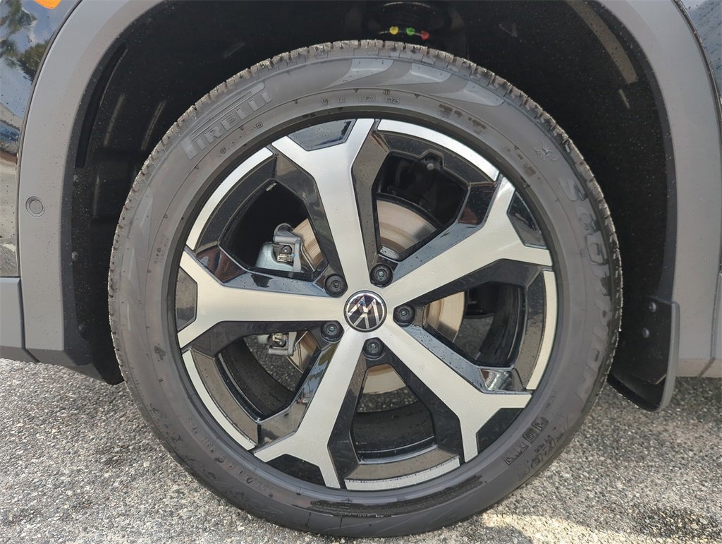 New 2026 Volkswagen Tiguan SE image 46