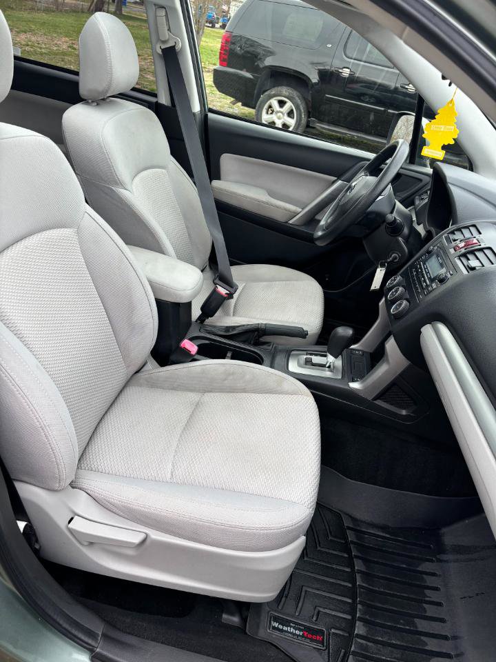 Used 2014 Subaru Forester 2.5i Premium w/ All-Weather Package image 27