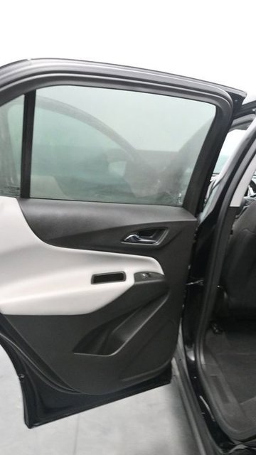 Used 2022 Chevrolet Equinox LT FWD image 12
