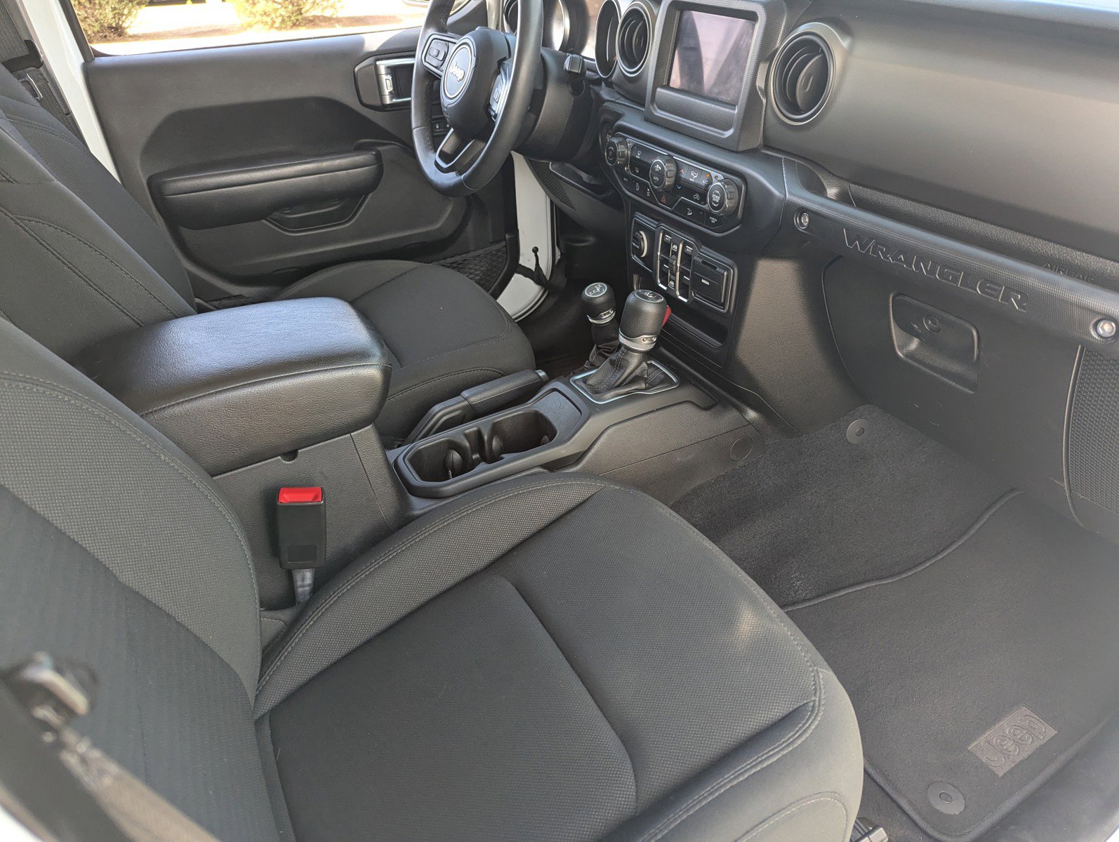 Used 2019 Jeep Wrangler Unlimited Sport S image 13