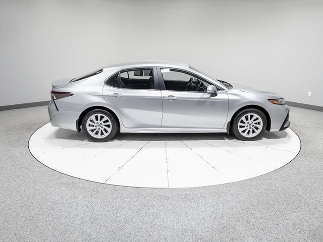 Used 2024 Toyota Camry SE FWD image 29