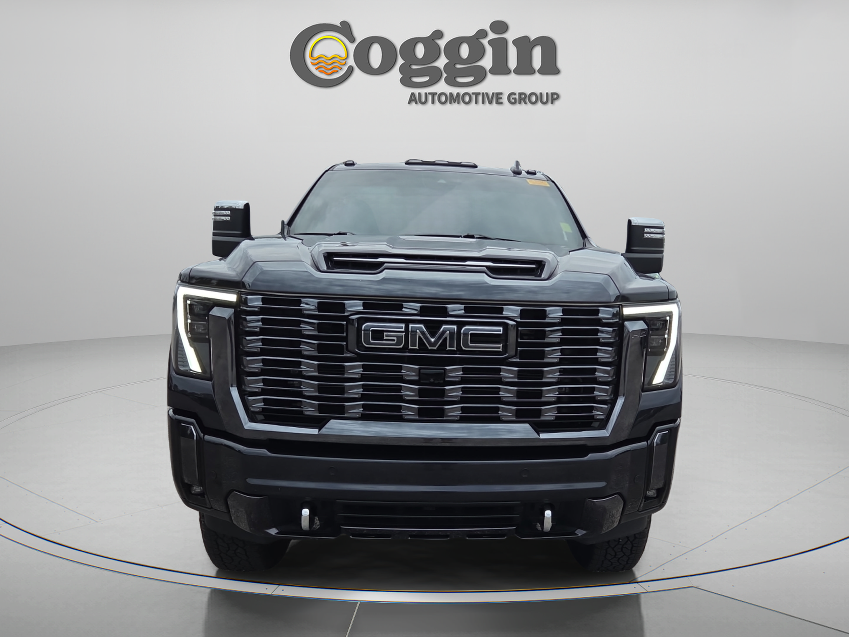Used 2024 GMC Sierra 3500 Denali Ultimate AWD/4WD image 8