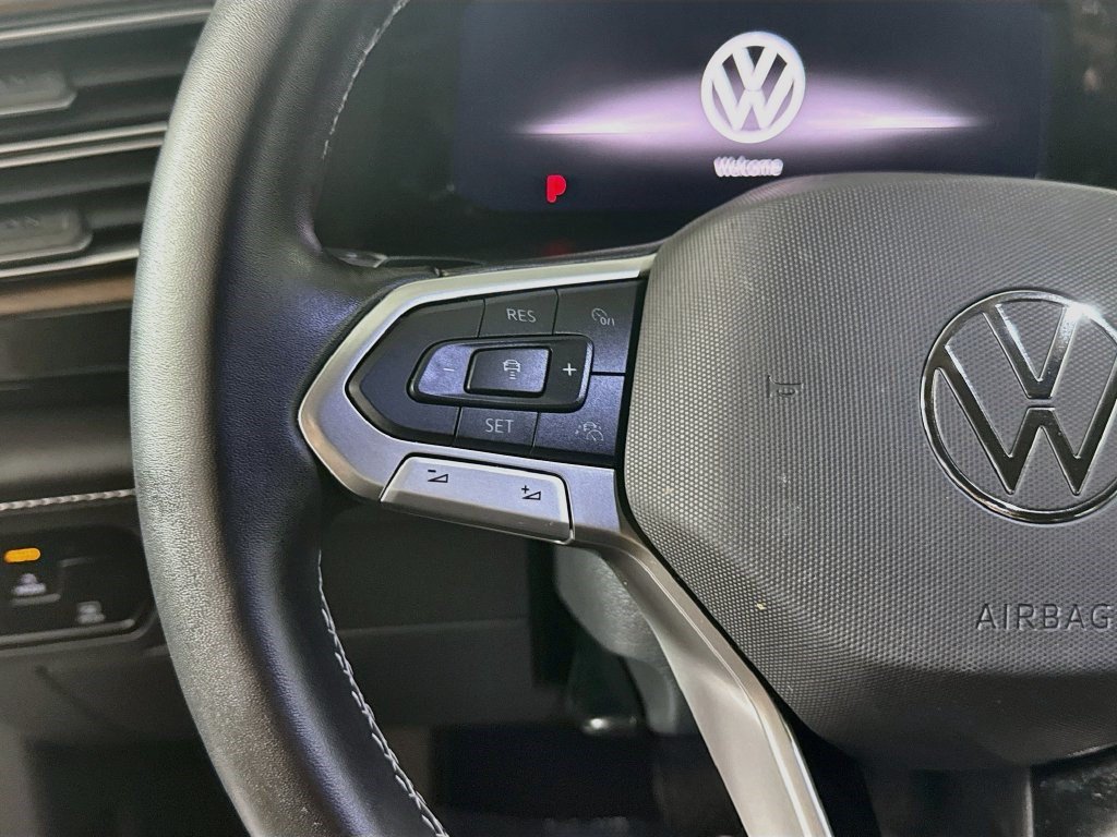 Used 2026 Volkswagen Atlas SE FWD image 13