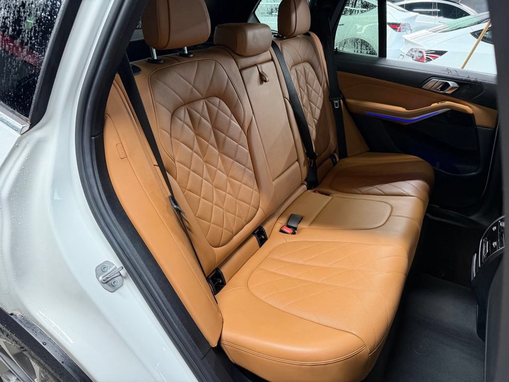 Used 2023 BMW X5 xDrive40i AWD/4WD image 39