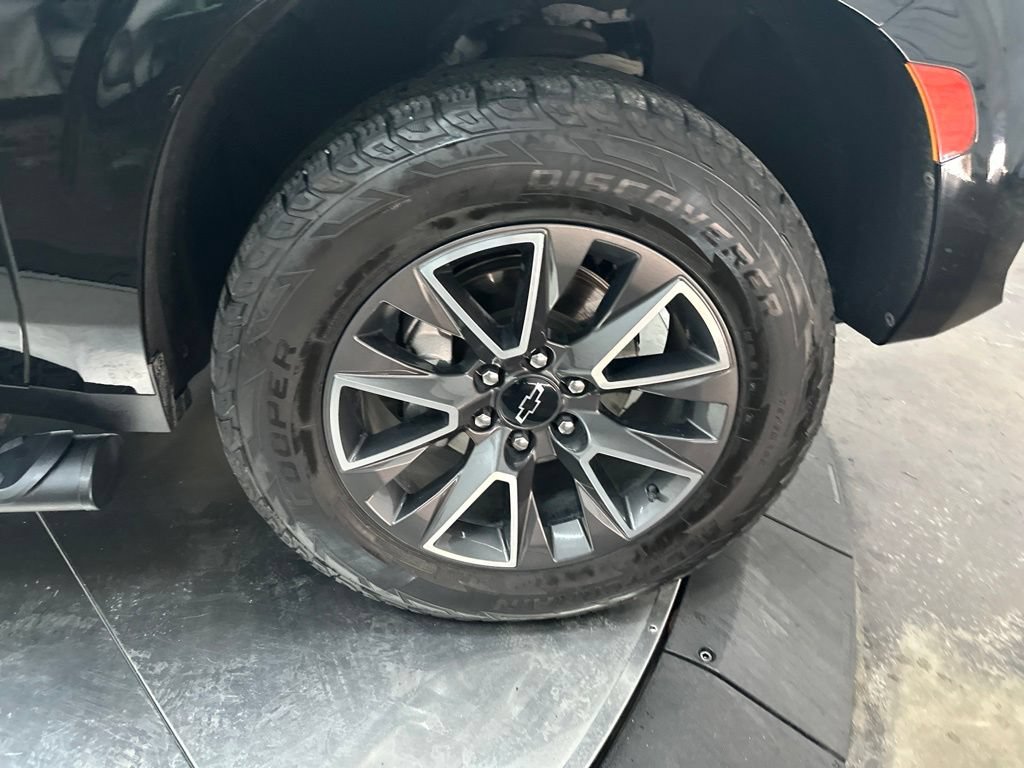 Used 2023 Chevrolet Tahoe Z71 AWD/4WD image 9
