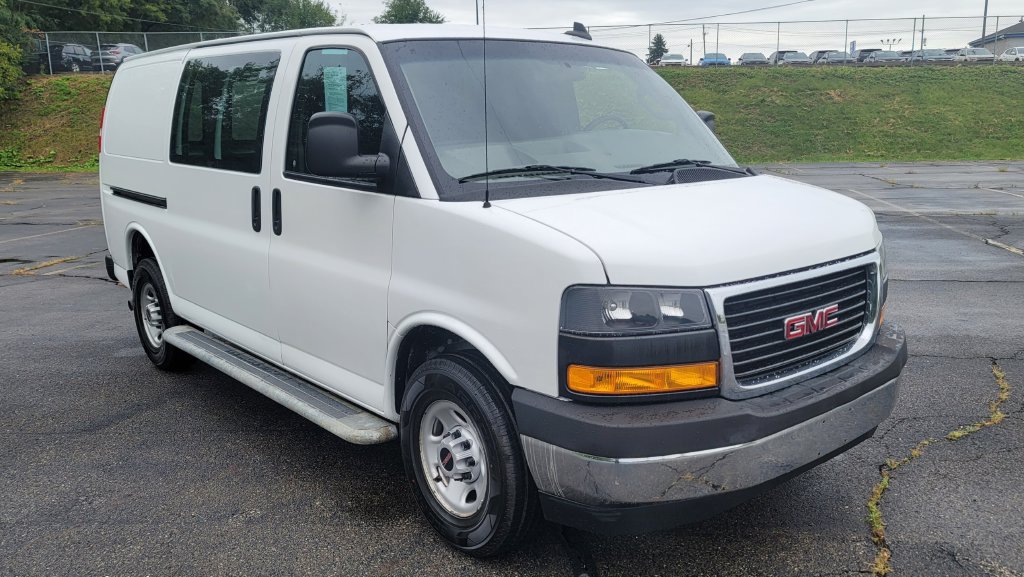 Used 2021 GMC Savana 2500 w/ Driver Convenience Package RWD image 2