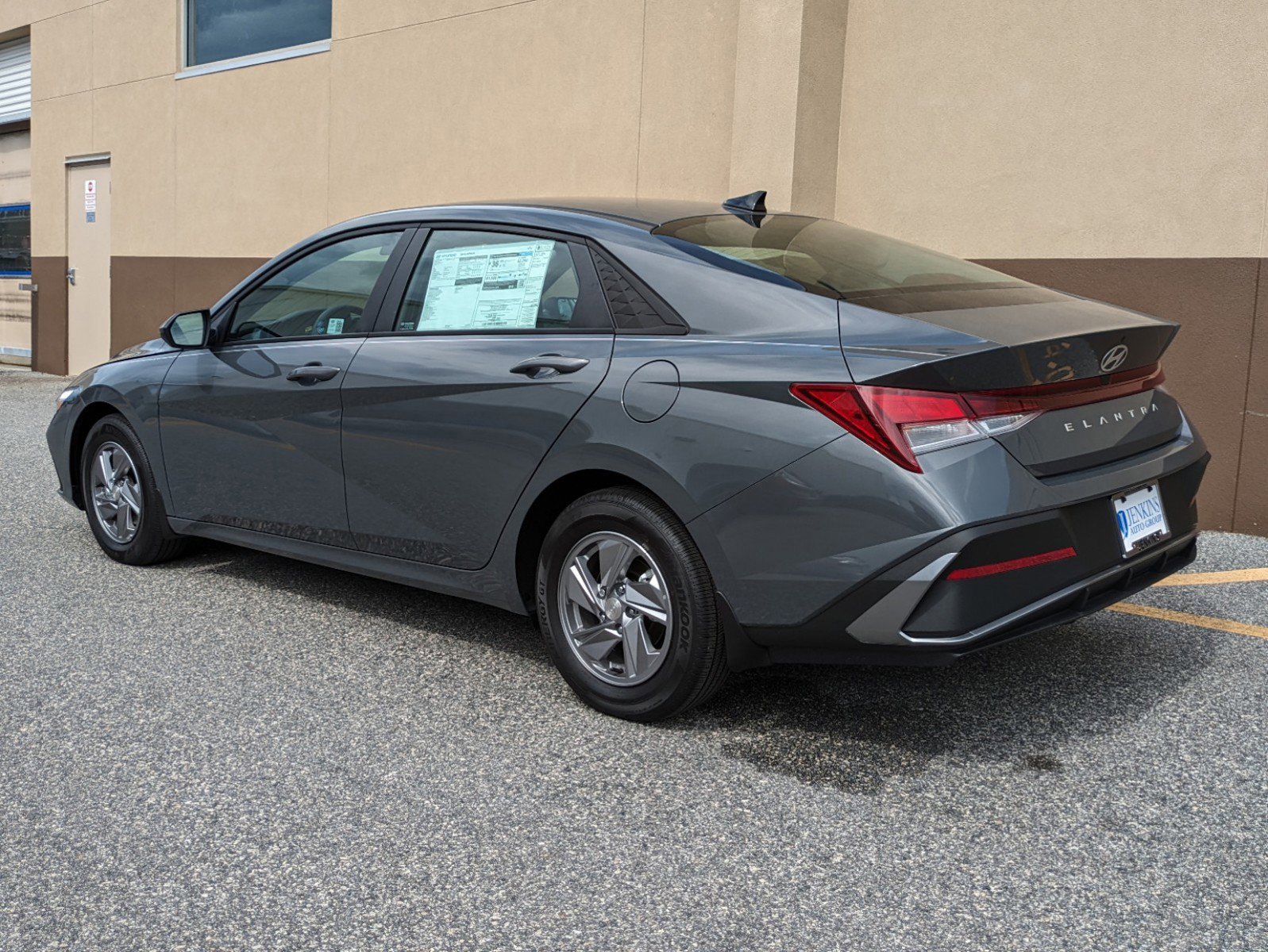 New 2026 Hyundai Elantra SE image 7