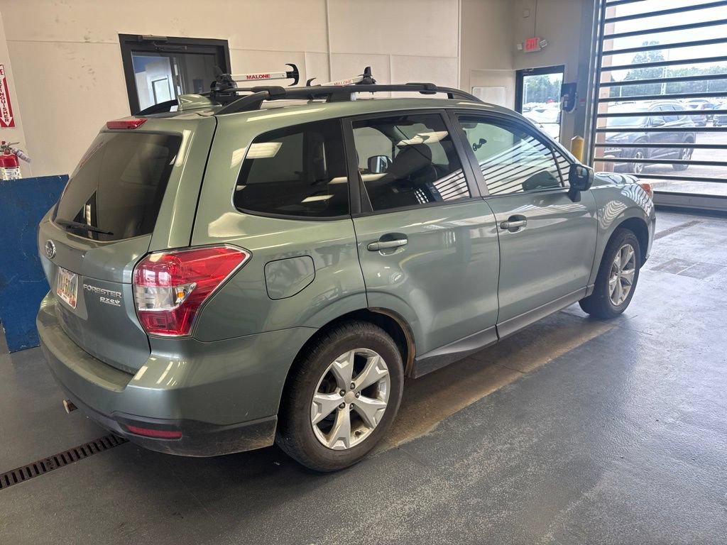 Used 2016 Subaru Forester 2.5i Premium AWD/4WD image 10