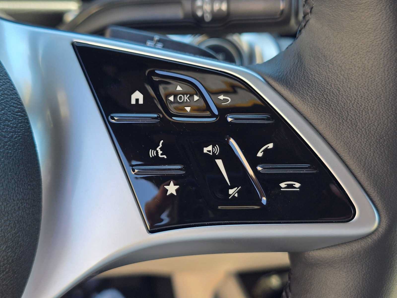 New 2026 Mercedes-Benz GLB 250 4MATIC image 31