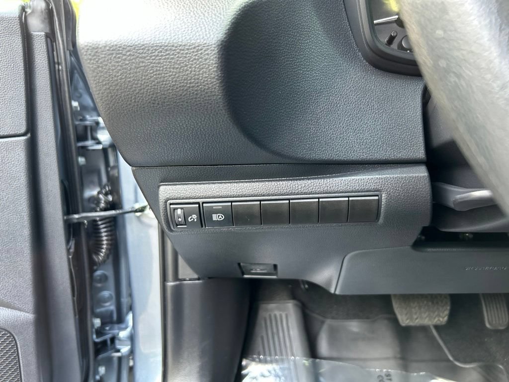Used 2025 Toyota Corolla LE FWD image 24