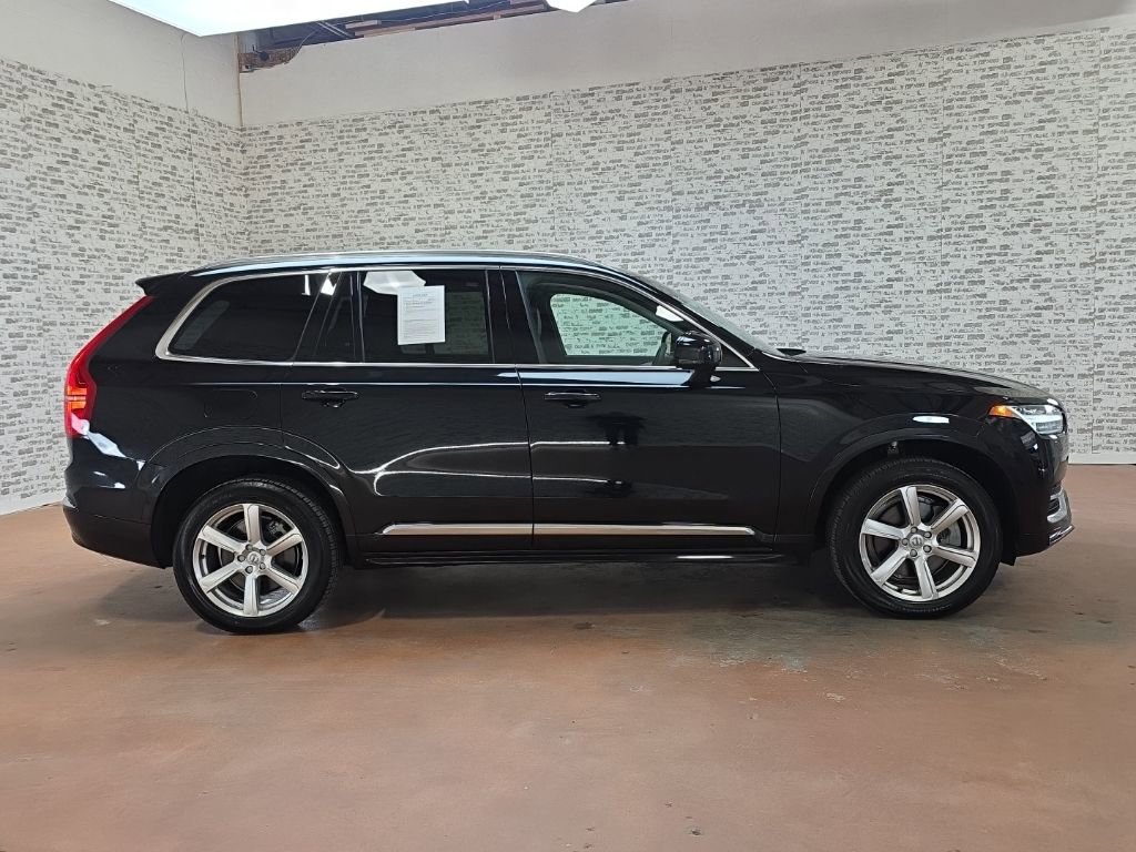 Used 2024 Volvo XC90 B5 Core AWD/4WD image 6