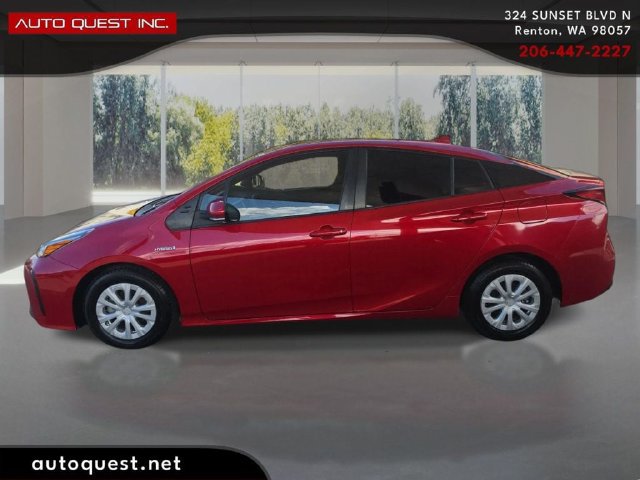 Used 2020 Toyota Prius L Eco w/ Carpet Mat Package FWD image 8