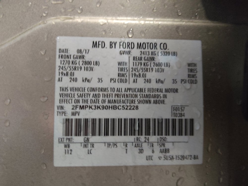 Used 2017 Ford Edge Titanium w/ Technology Package FWD image 33