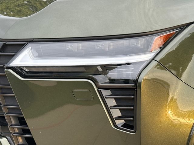 Used 2025 Lexus GX 550 w/ Accessory Package (2T) AWD/4WD image 4