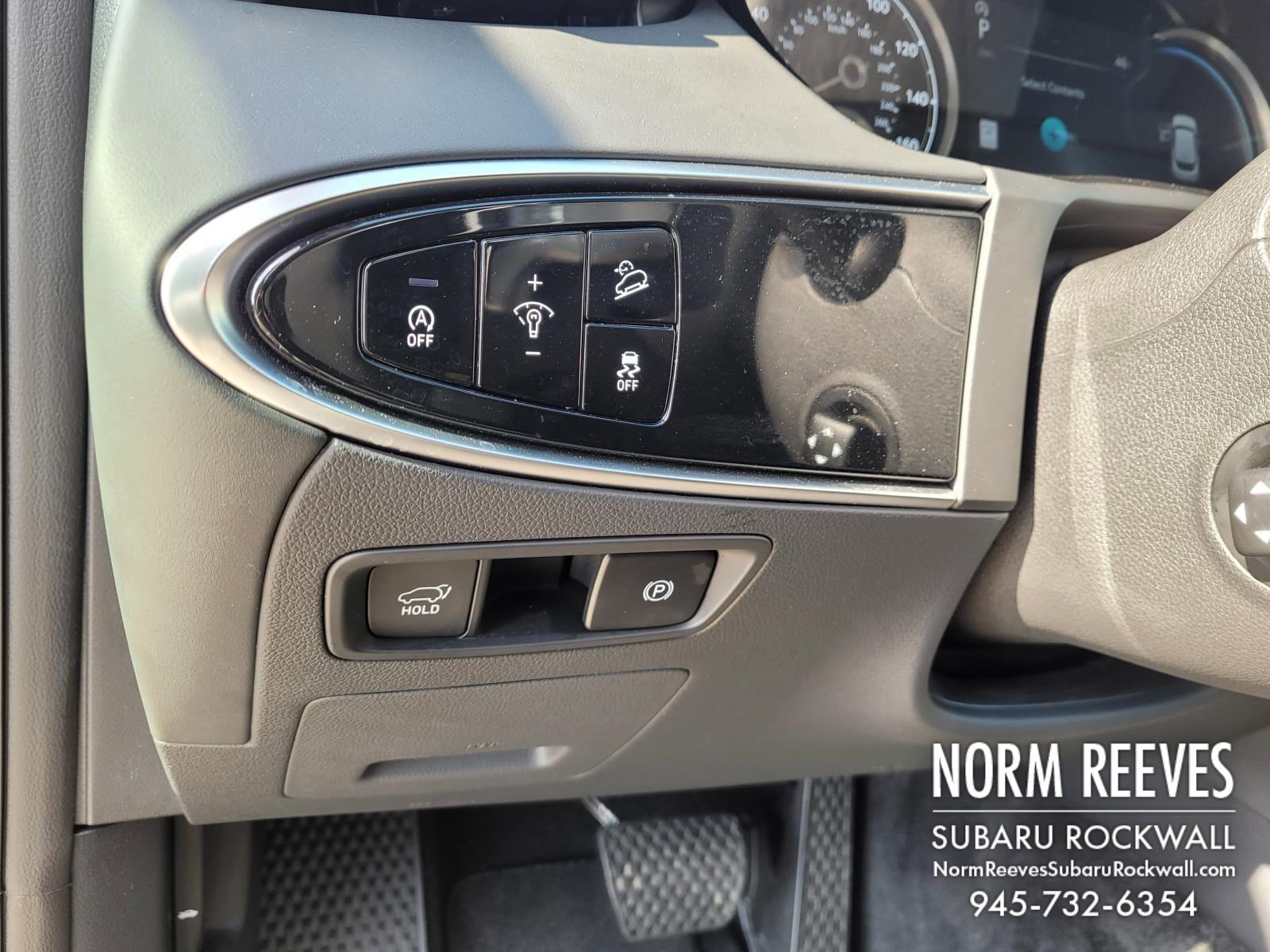 Used 2024 Genesis GV70 2.5T w/ Select Package image 28