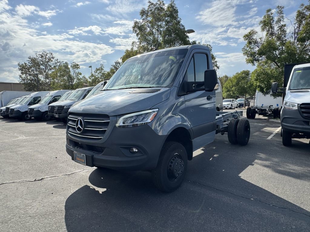 Used 2024 Mercedes-Benz Sprinter 3500 image 1