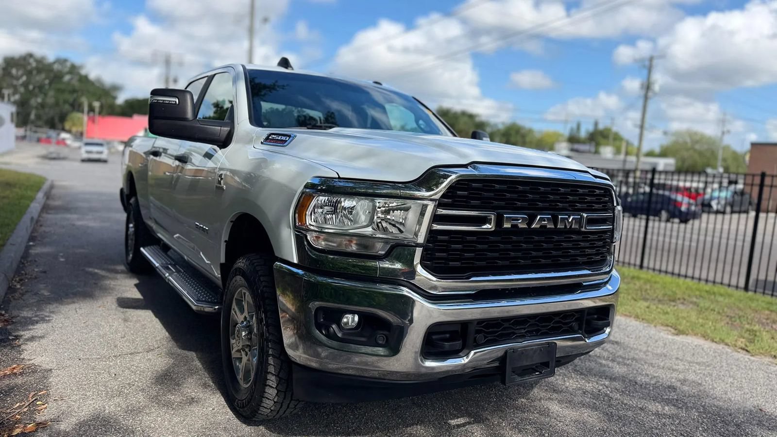 Used 2023 RAM 2500 Big Horn w/ Level 1 Equipment Group AWD/4WD image 4