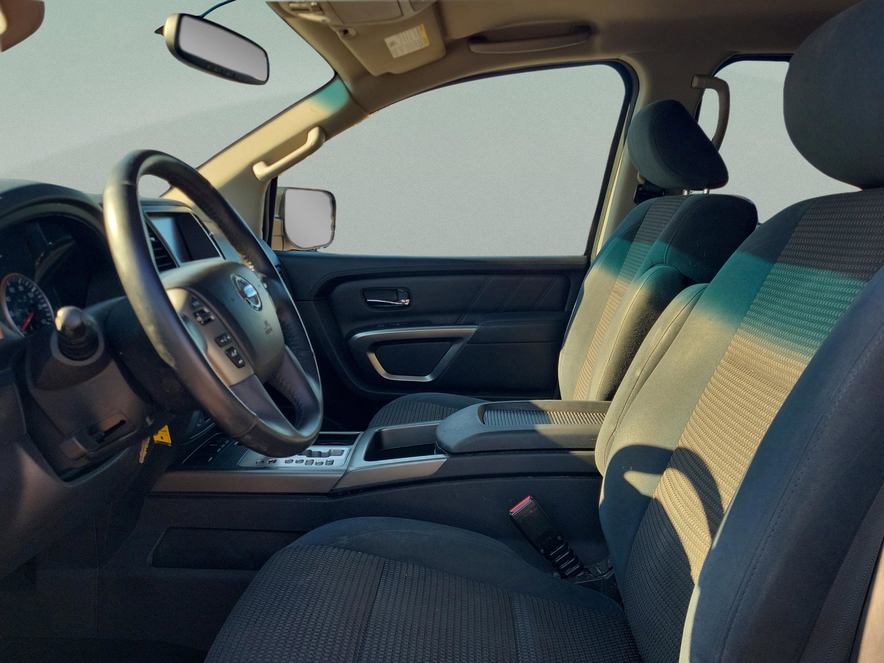 Used 2015 Nissan Armada SV w/ SV Driver Package image 13