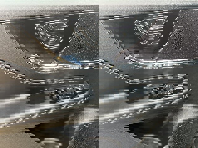 Used 2023 Lincoln Corsair AWD w/ Equipment Group 101A image 43