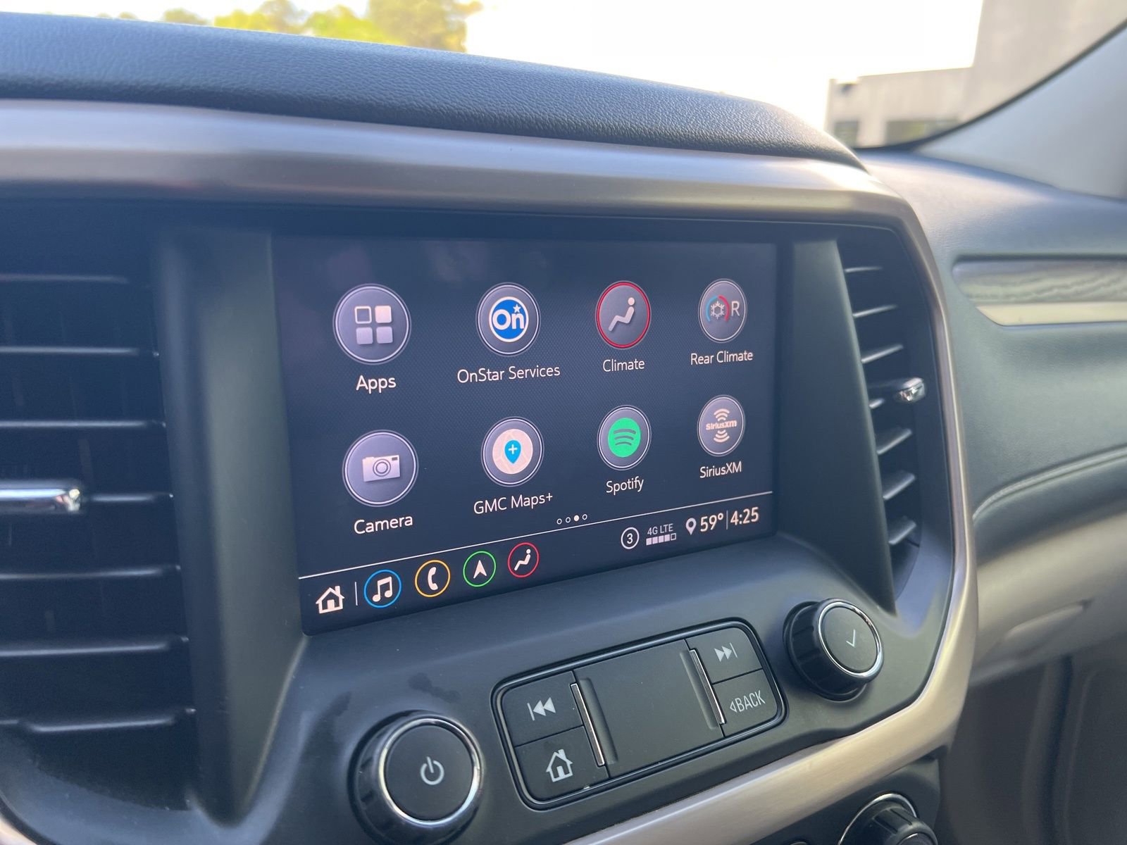 Used 2020 GMC Acadia Denali w/ Technology Package image 33