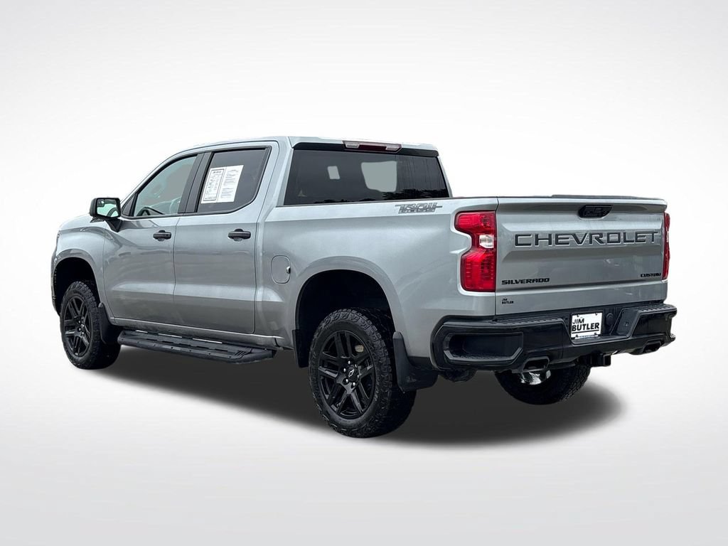 Used 2025 Chevrolet Silverado 1500 Custom Trail Boss w/ Dark Appearance Package AWD/4WD image 5