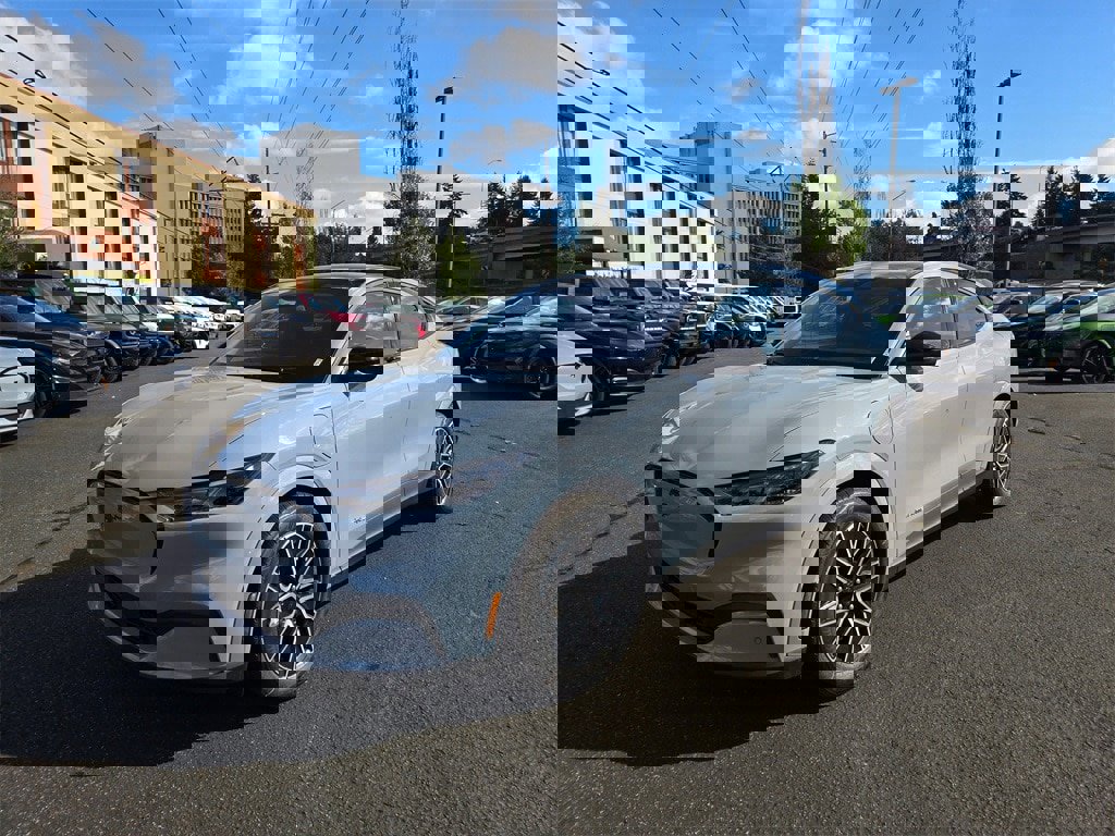 New 2025 Ford Mustang Mach-E Premium video 1