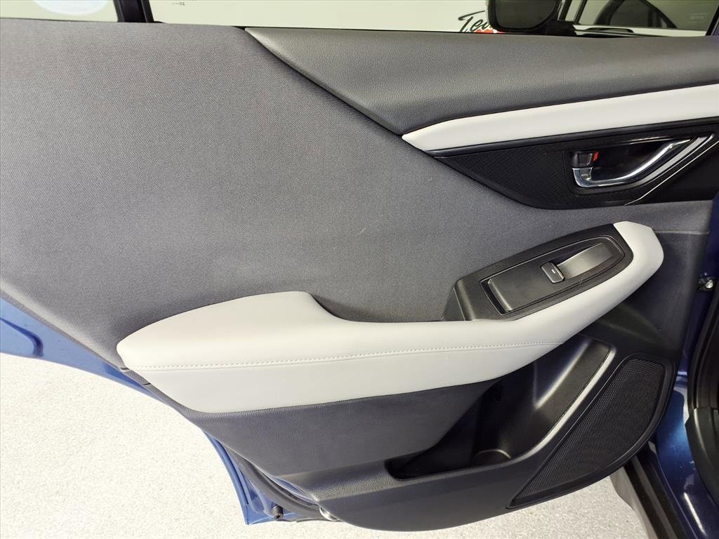 Used 2021 Subaru Outback Premium image 11