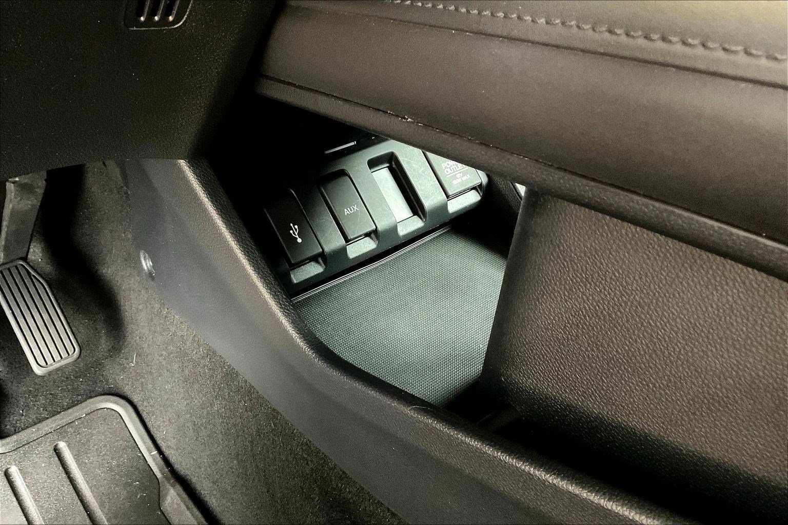Used 2018 Honda HR-V LX image 15