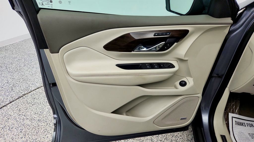 Used 2019 GMC Terrain Denali w/ Advanced Safety Package image 11