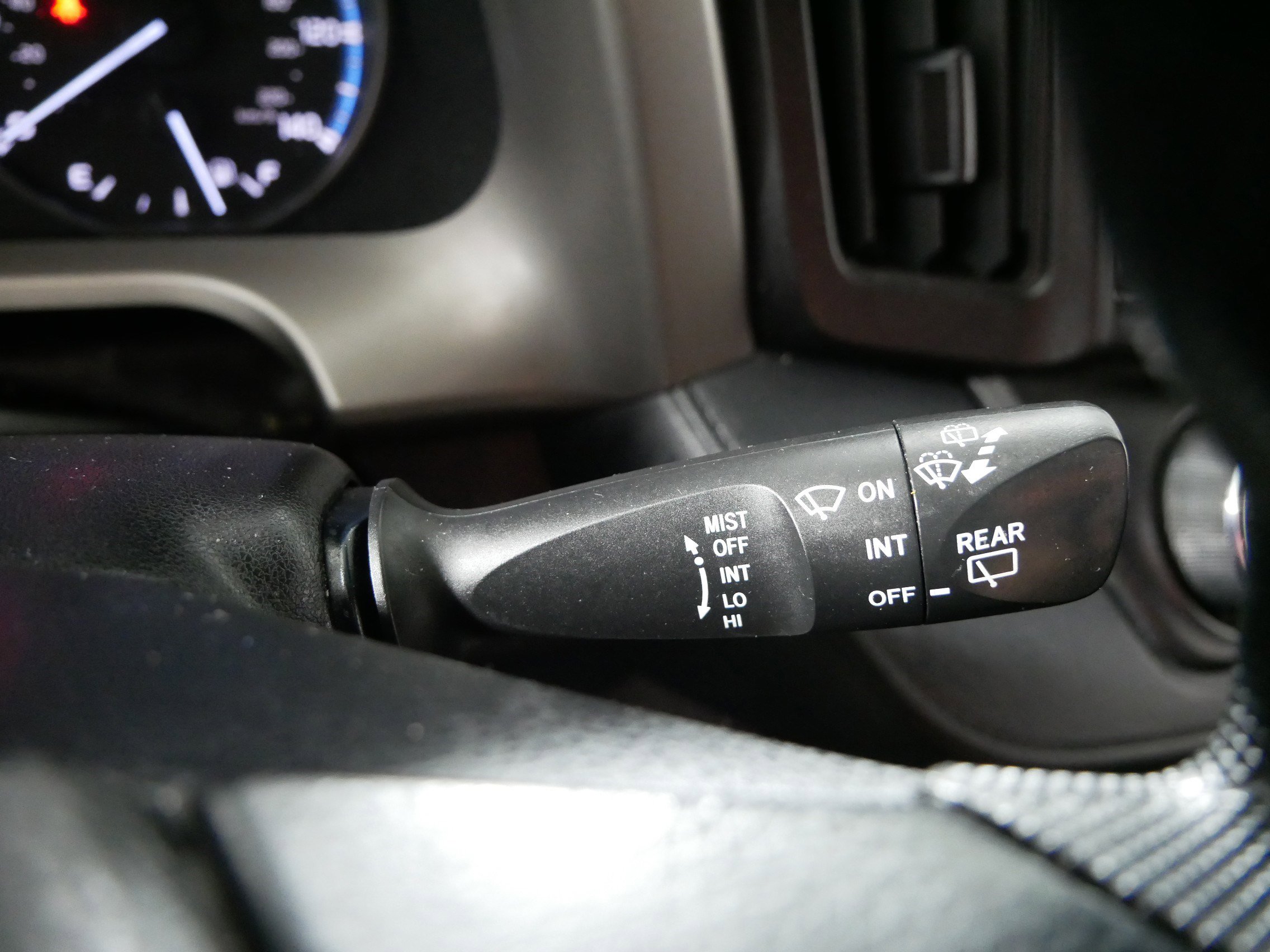 Used 2017 Toyota RAV4 LE w/ All Weather Liner Package AWD/4WD image 30