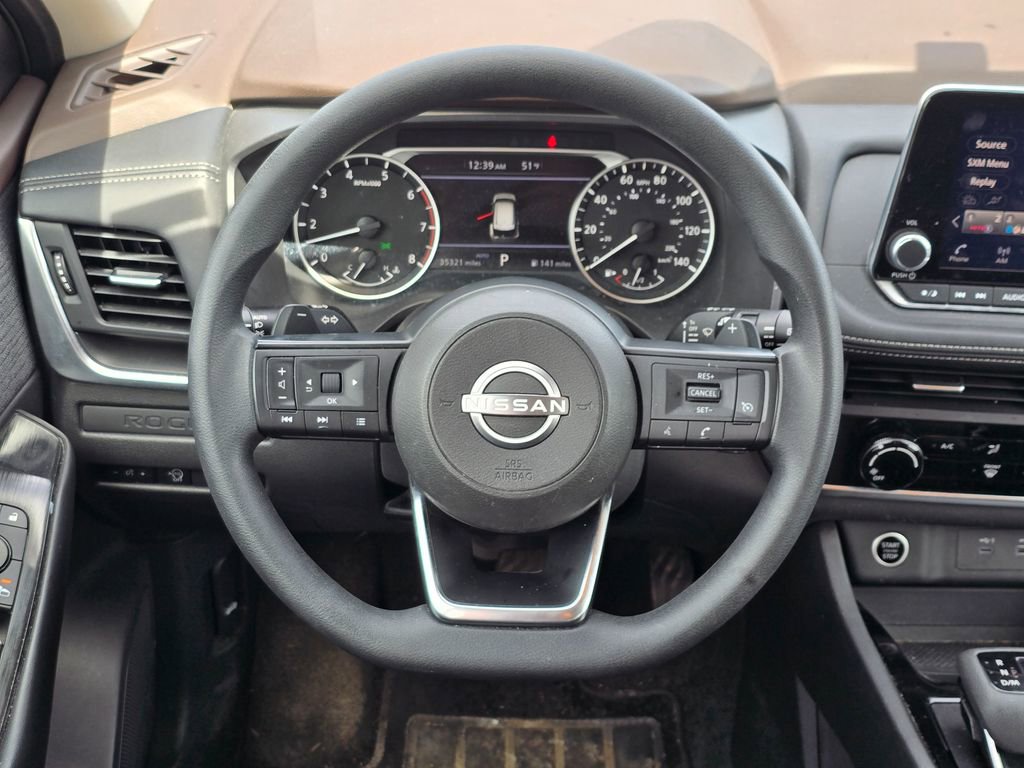 Used 2023 Nissan Rogue S image 6