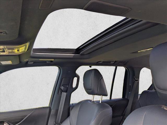 Used 2025 Lexus LX 700h Overtrail w/ Accessory Package (Z1) AWD/4WD image 15