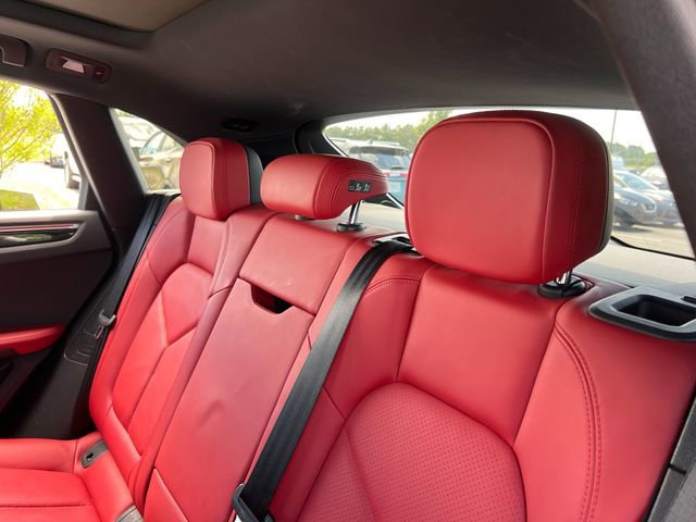 Used 2019 Porsche Macan AWD/4WD image 20