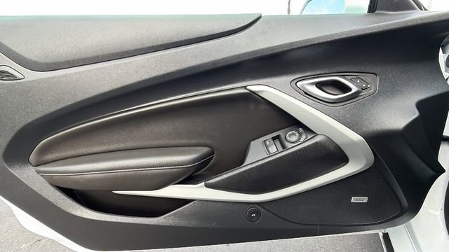 Used 2024 Chevrolet Camaro LT w/ Technology Package image 15